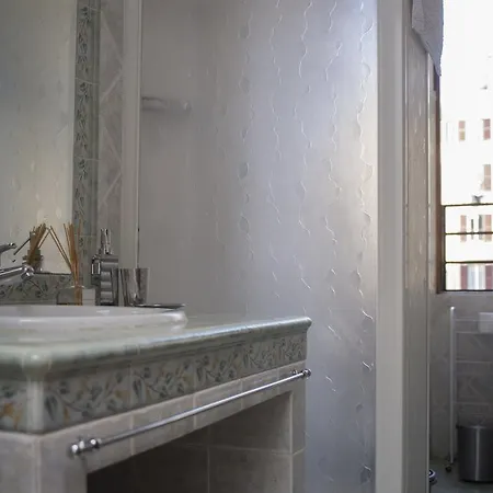 Chic Giannone Apartment *